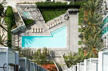 An aerial view of the pool at the ace hotel anaheim resort 